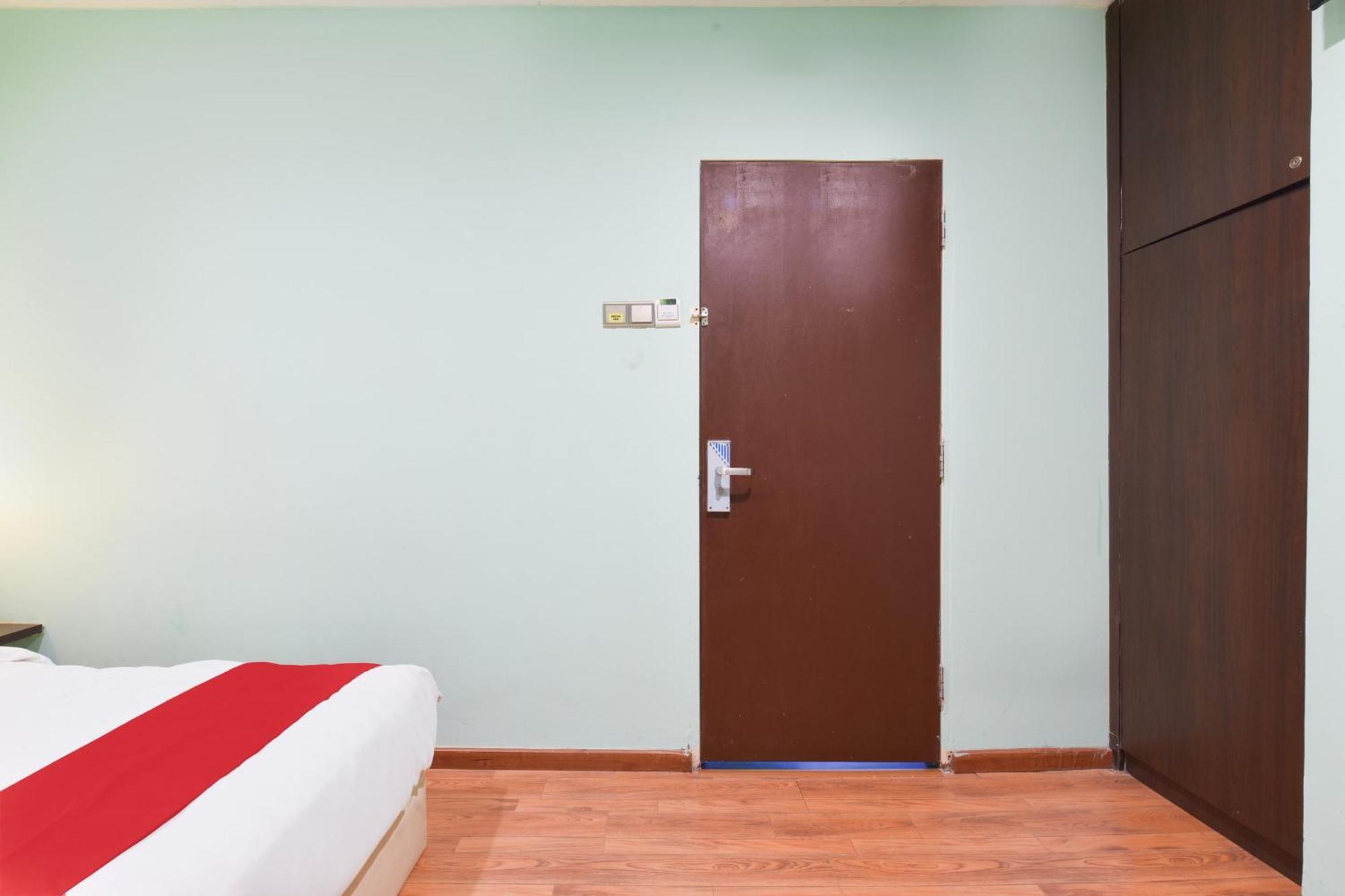 Hotel O G Home Hotel, Kota Bharu, Kelantan. Екстериор снимка