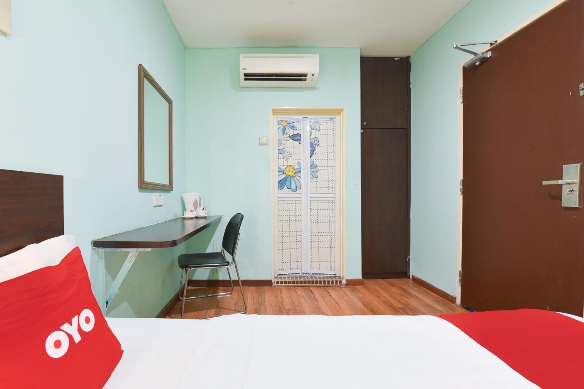 Hotel O G Home Hotel, Kota Bharu, Kelantan. Екстериор снимка