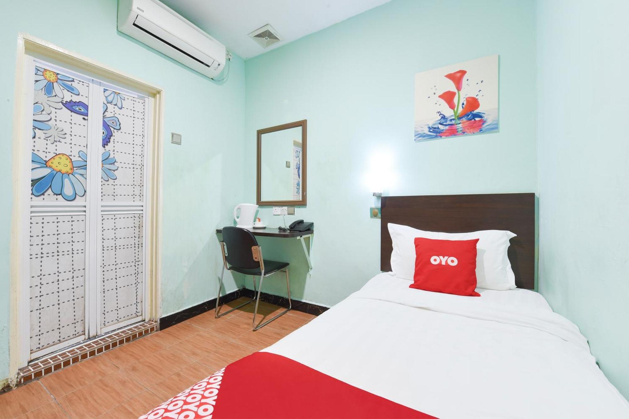 Hotel O G Home Hotel, Kota Bharu, Kelantan. Екстериор снимка